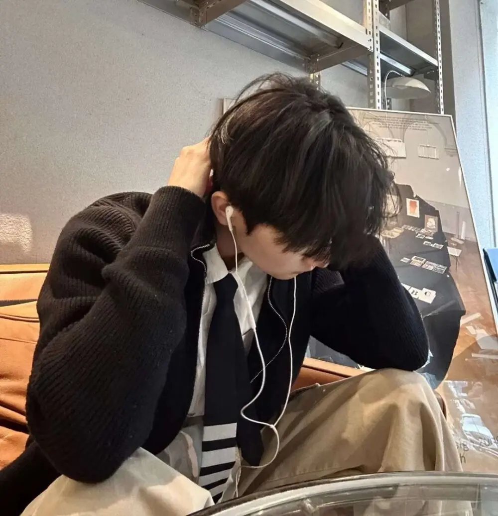 舍友by不吃姜小说全集免费阅读-《舍友》by不吃姜完结版txt下载-舍友笔趣阁最新章节在线观看