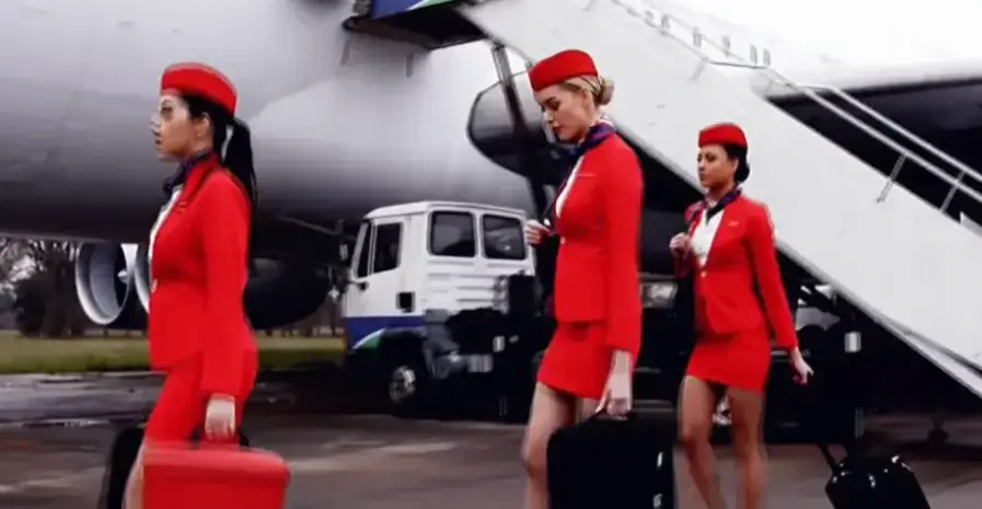 法国空姐2018(多塞尔航空) 720P高清中字完整版 - 法国空姐全集免费在线观看 - 机舱封闭故事电影资源下载