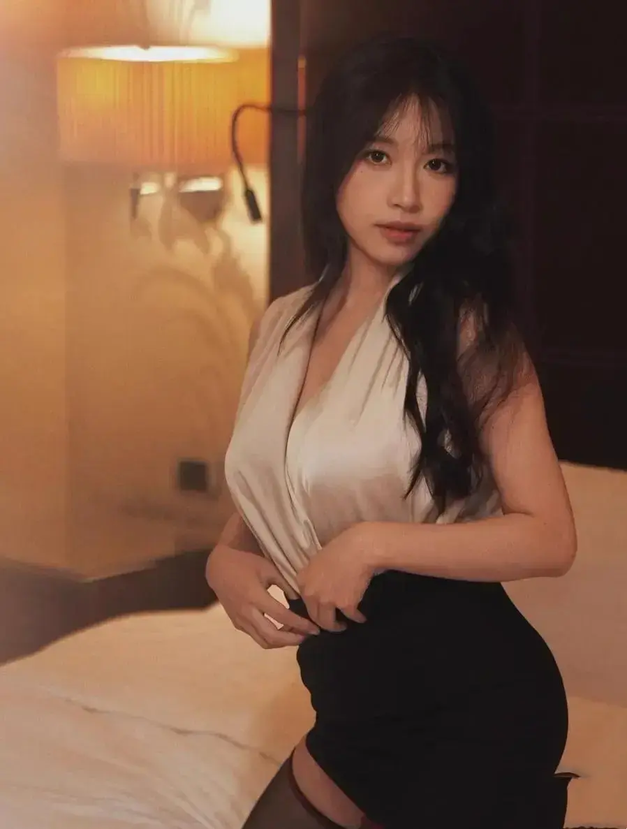 《小凤新婚》全集完整版在线免费放送-苏畅艾熙双人演绎高清直链秒播放-小凤新婚无删减无套路观看