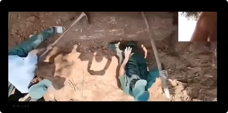 《缅北僵尸出土事件视频》未公映母带外泄-全程纪实原版高清完整版-缅北僵尸出土事件原始录像一小时完整版夸克网盘直达